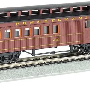 Bachmann Industries HO Scale Old-Time Combine Car with Round-End Clerestory Roof for Model Train Collections